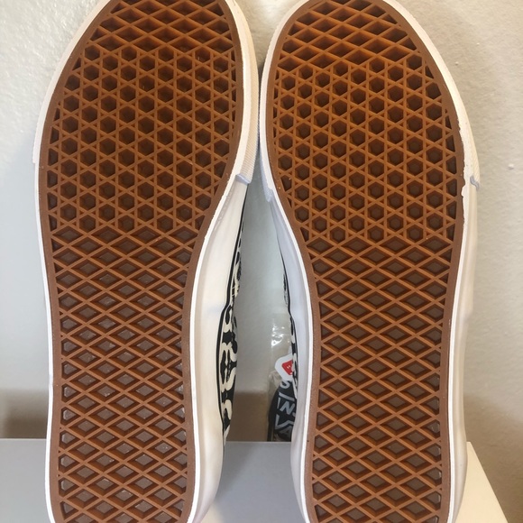 ⚠️SOLD⚠️ Supreme/Vans Monogram S Logo Low “Black” Size 11 - Picture 7 of 10